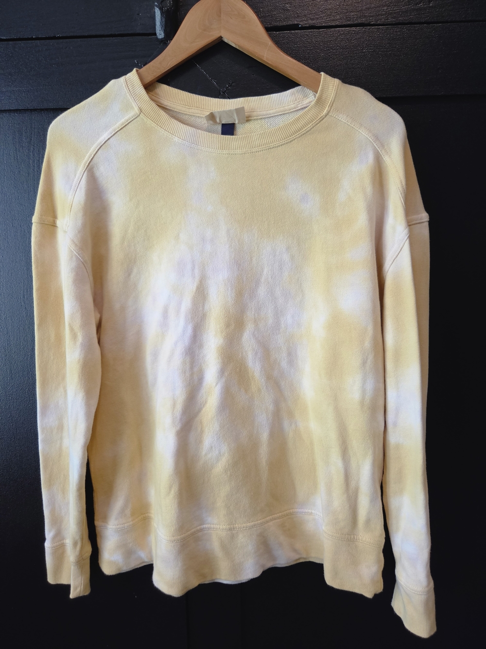 Women's Universal Thread Yellow & Lavender Tie-Dye Crewneck Sweatshirt